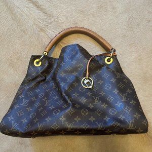 Authentic Louis Vuitton Artsy MM Monogram - No Longer In Production